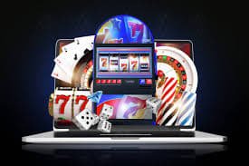 Tangkapan layar antarmuka utama aplikasi mobile mpocasino menampilkan menu sportsbook dan permainan